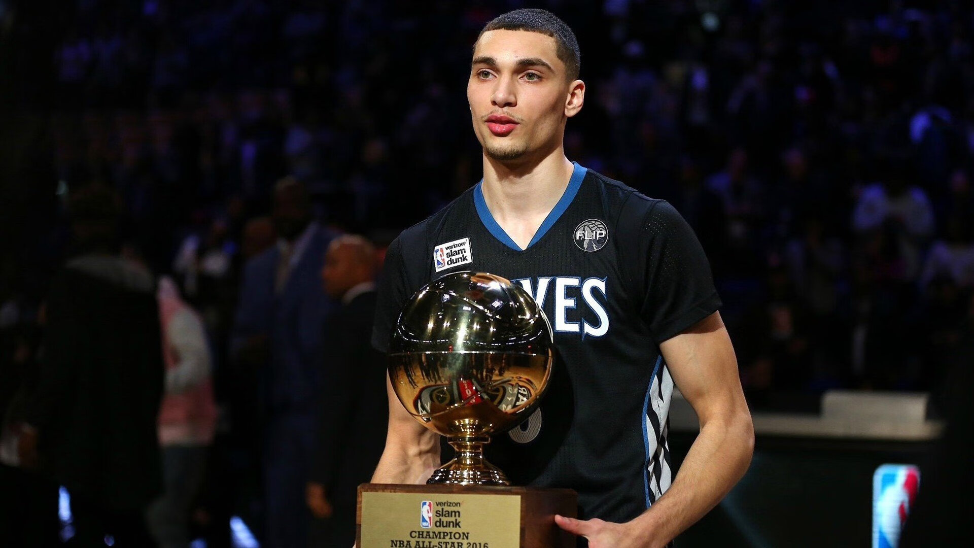 西亚卡姆狂飙破局,鹈鹕精密节奏彻底锁死国王