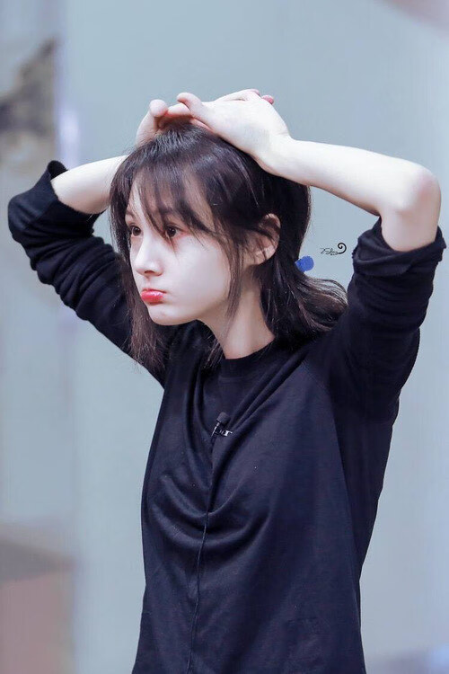 凯塞多筑起中场长城,雷恩爆冷斩落莱比锡彰显团队足球伟力