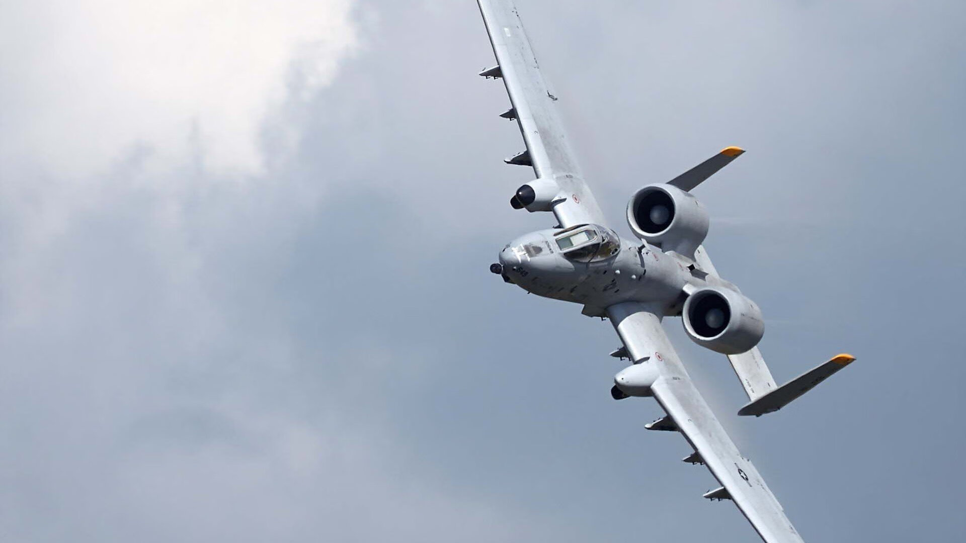 足球双星闪耀,国际米兰斩落加拿大友谊赛,蒂亚戈德甲争冠战接管比赛